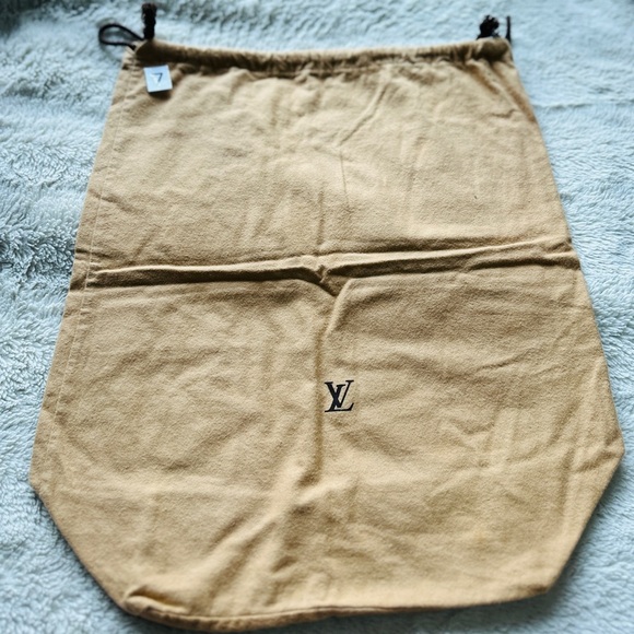 Louis Vuitton drawstring dustbag - Picture 2 of 3